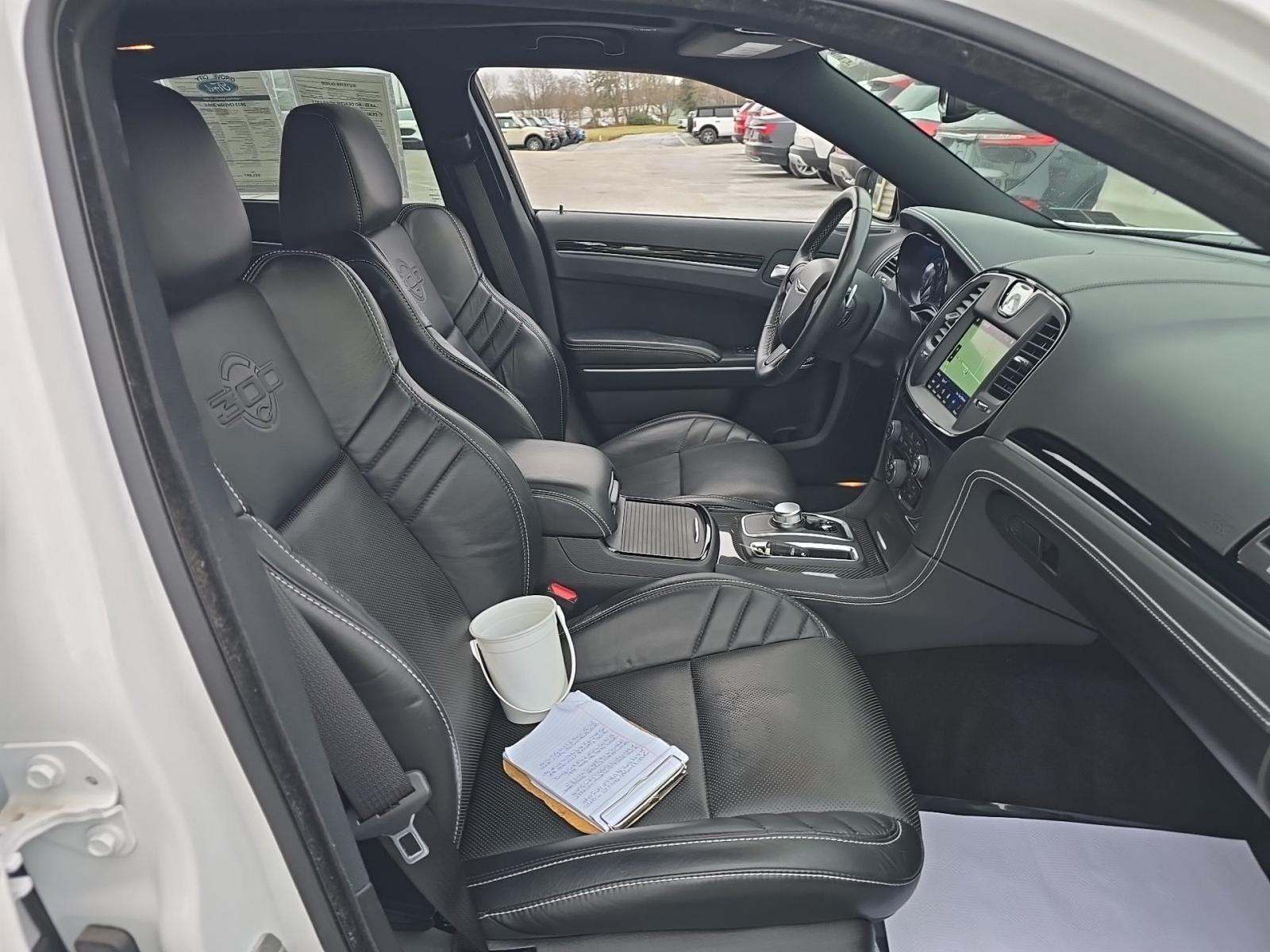 2023 Chrysler 300 C RWD