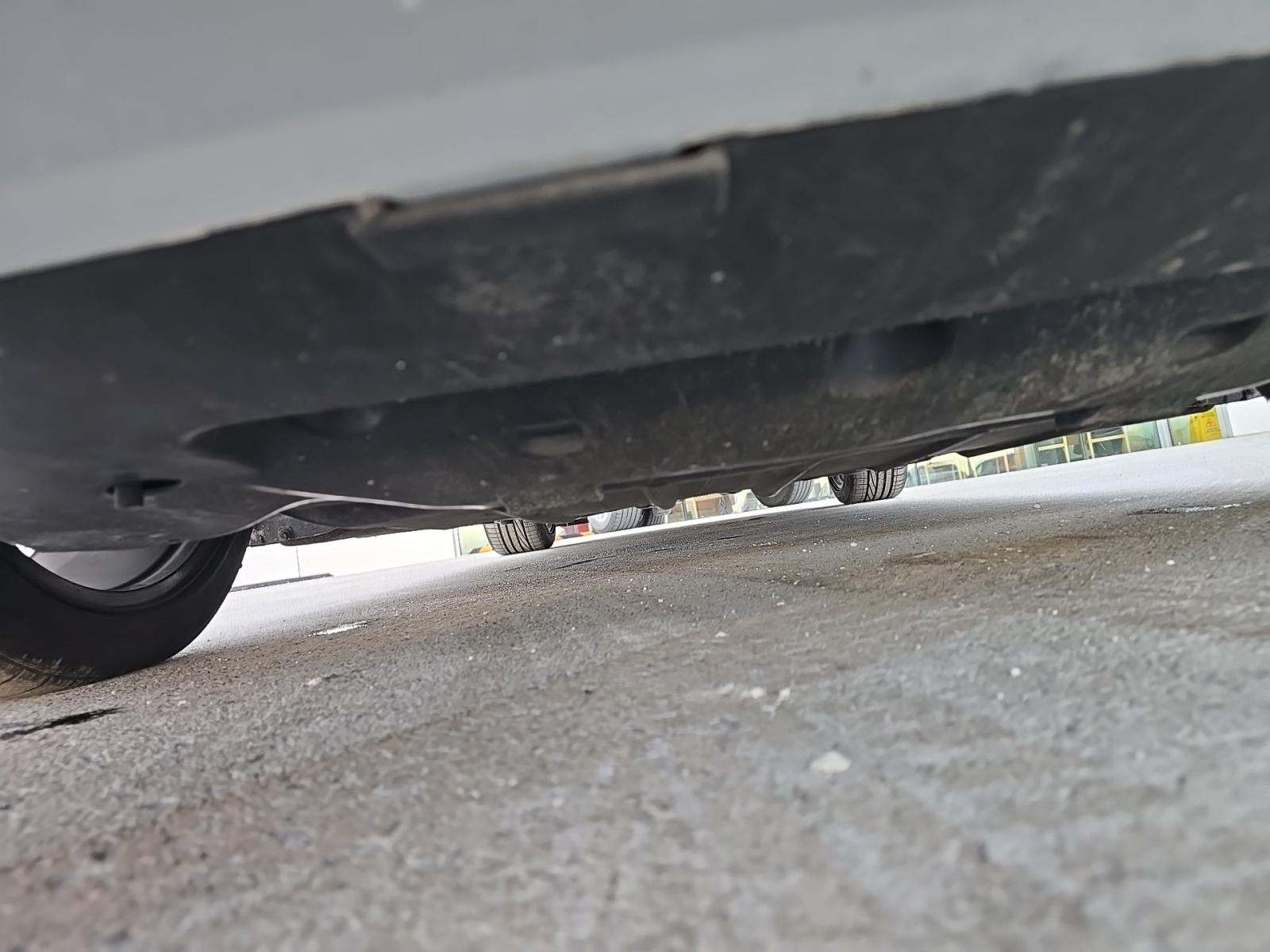 2023 Chrysler 300 C RWD