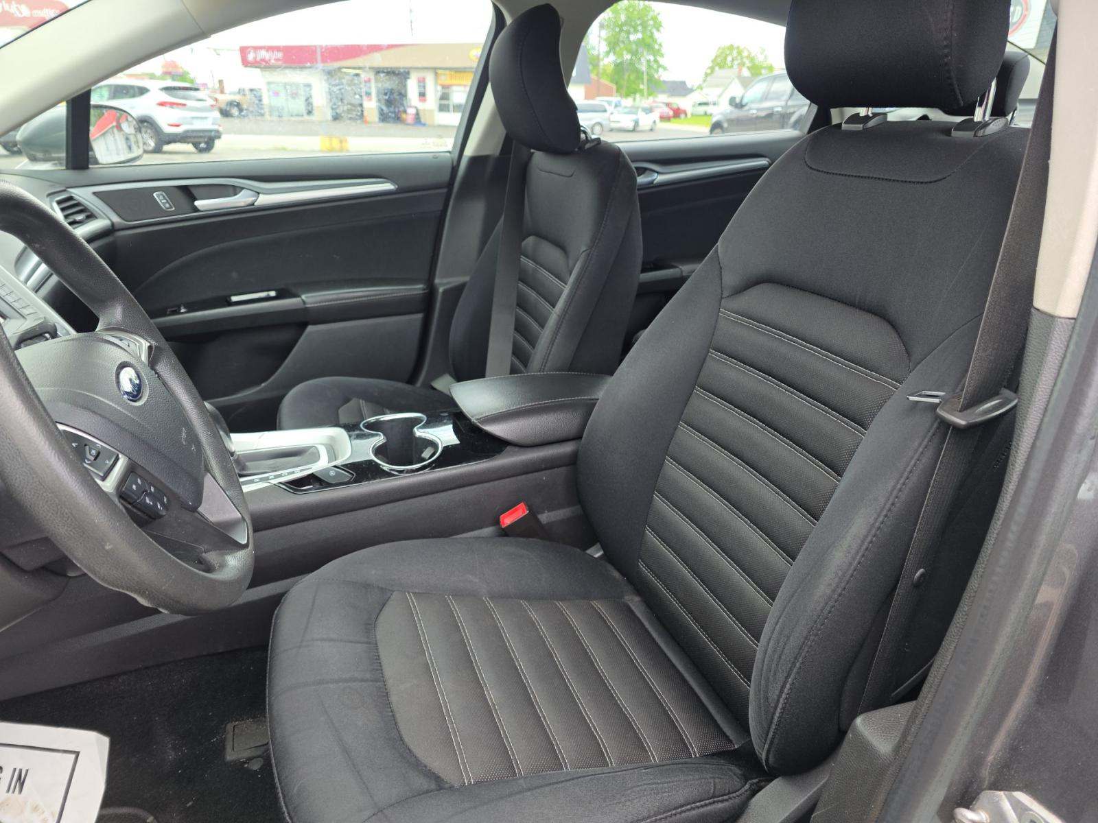 FORD FUSION - 2