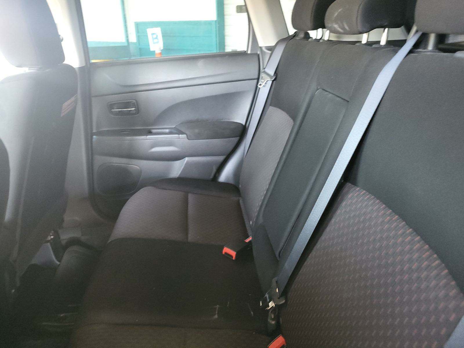 2017 Mitsubishi Outlander Sport LE FWD