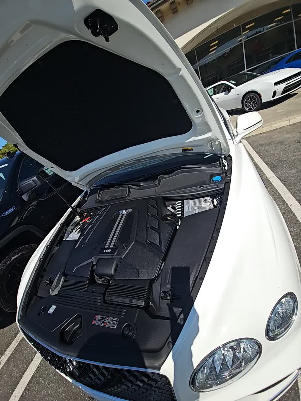 2024 Bentley Bentayga V8 AWD