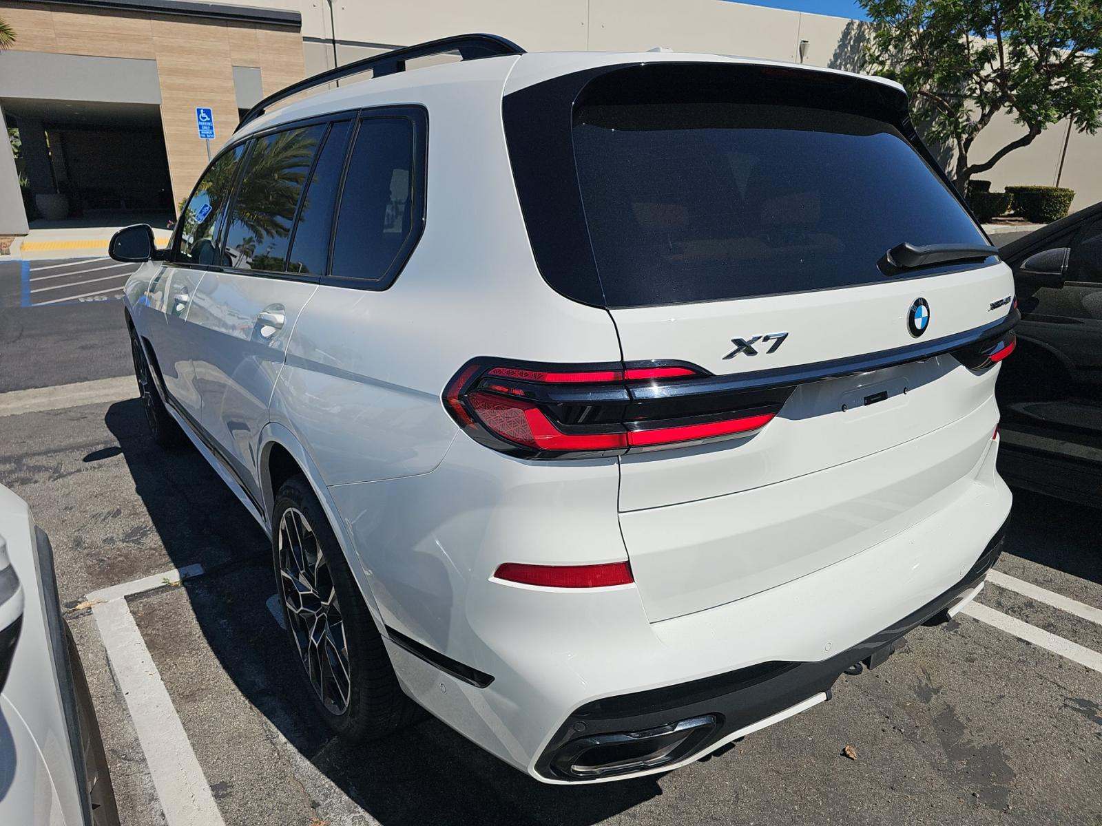 2024 BMW X7 xDrive40i AWD