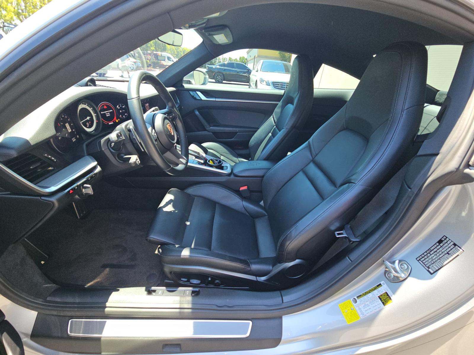 2020 Porsche 911 Carrera RWD