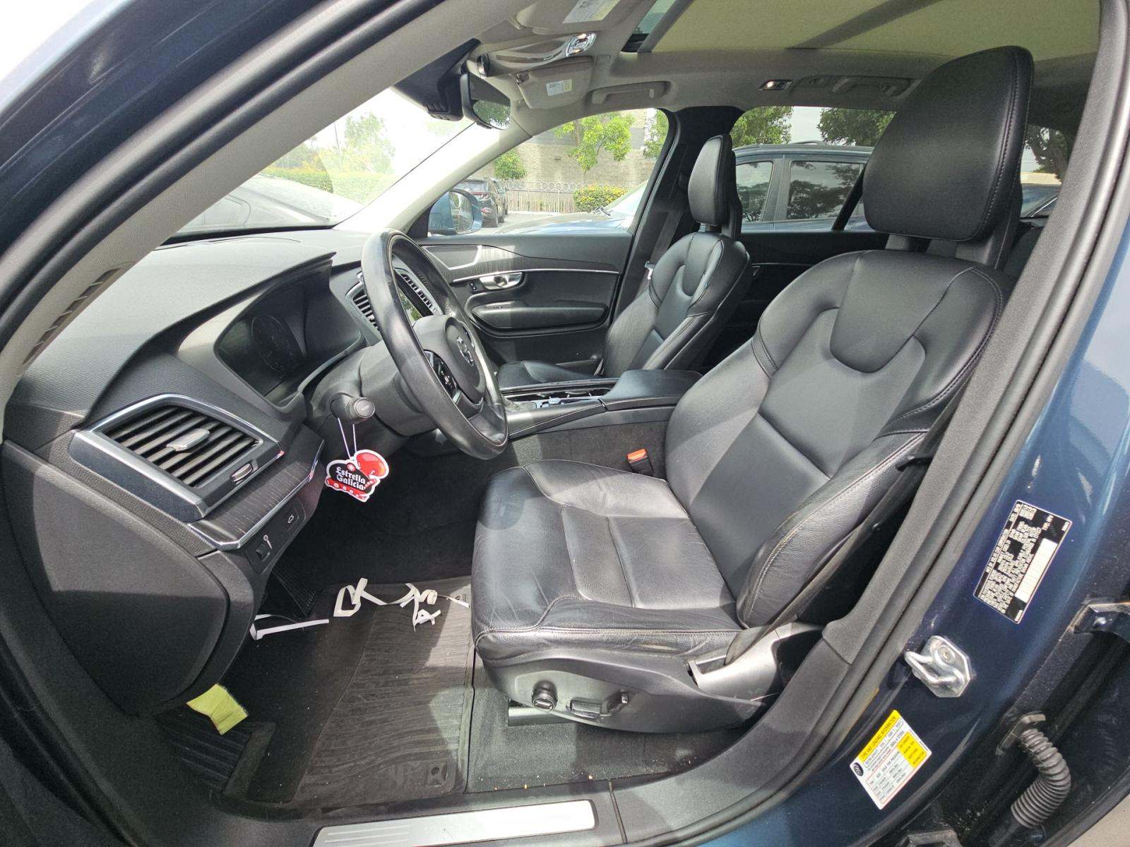 2020 Volvo XC90 T5 Momentum FWD
