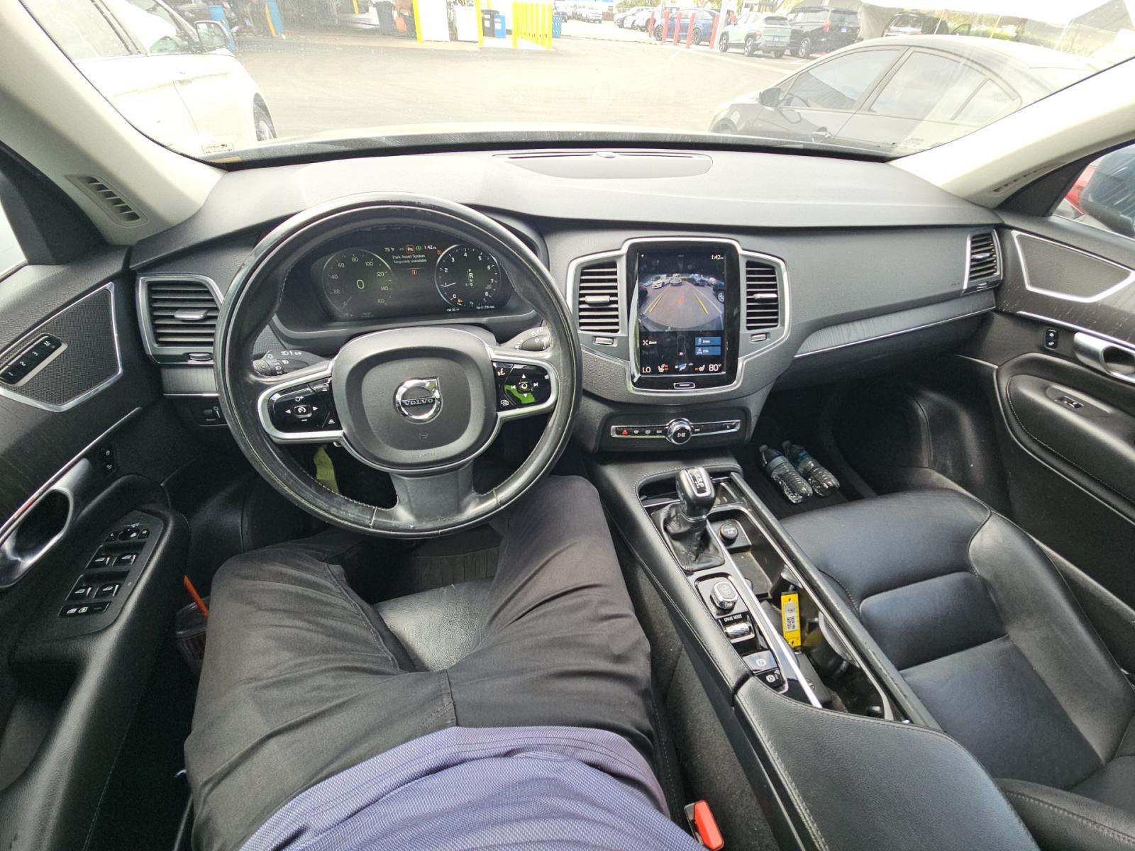 2020 Volvo XC90 T5 Momentum FWD