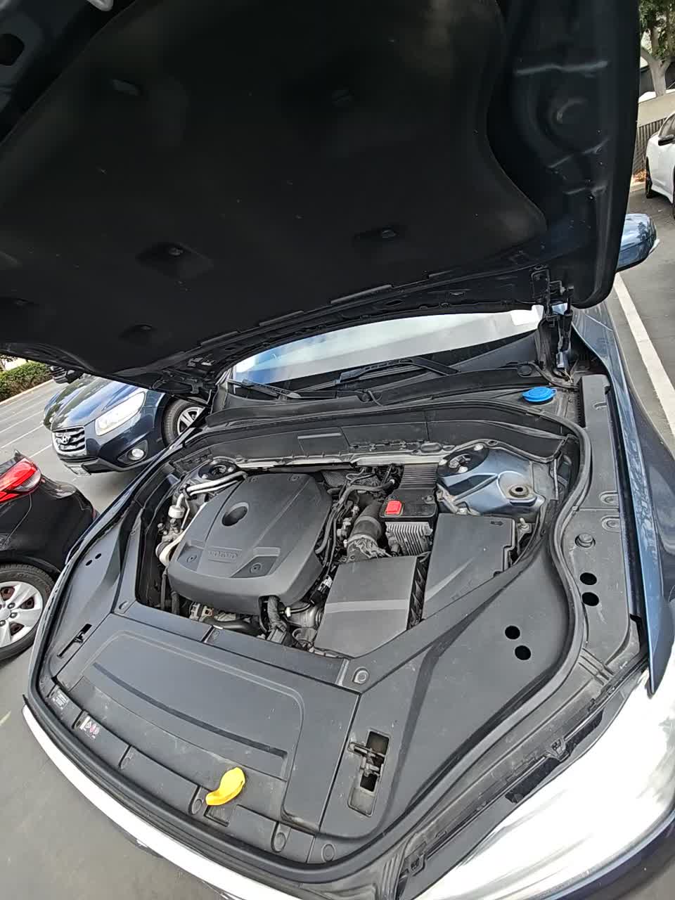 2020 Volvo XC90 T5 Momentum FWD