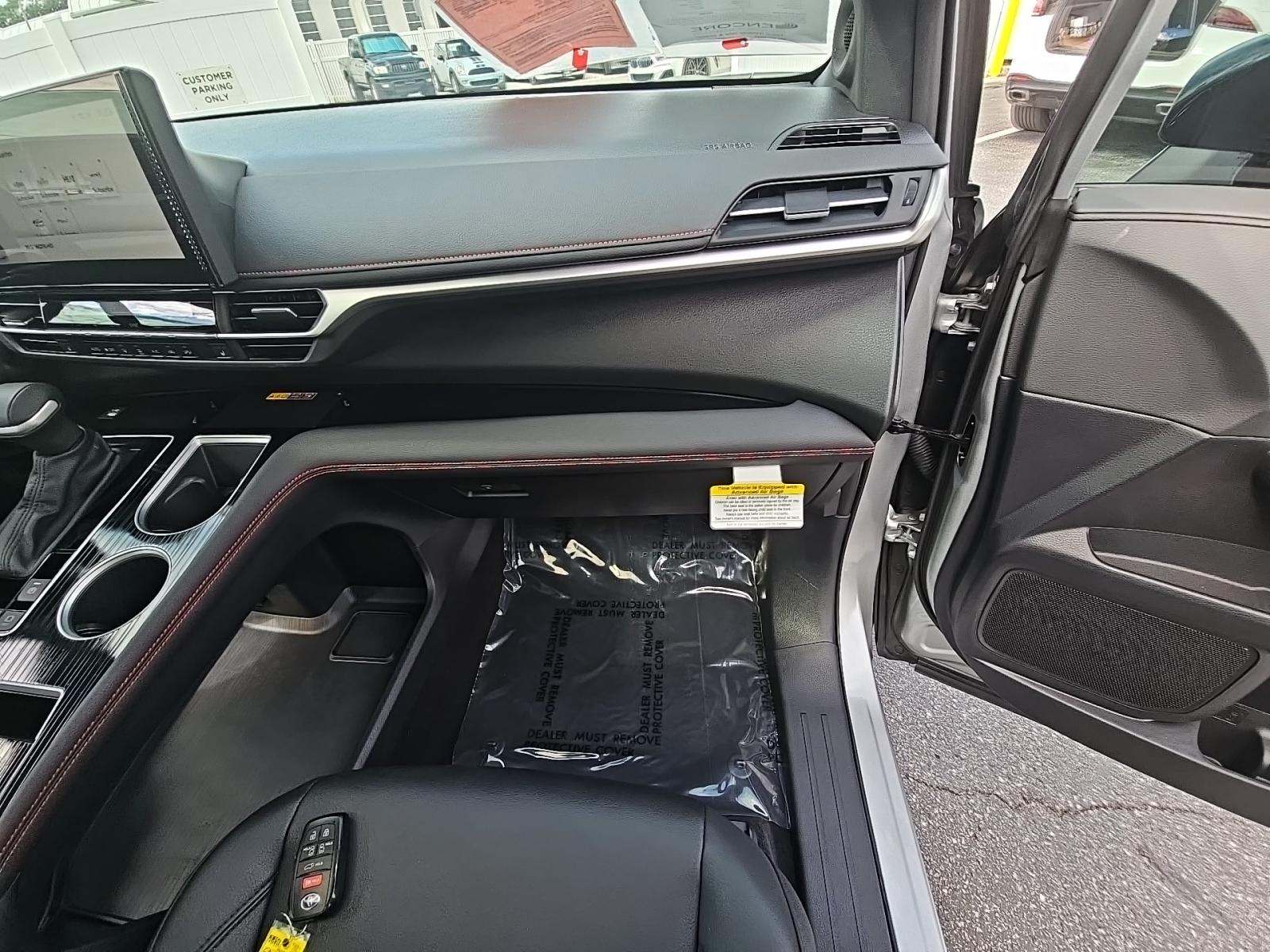 2025 Toyota Sienna XSE AWD