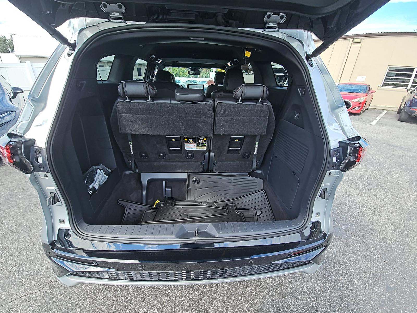 2025 Toyota Sienna XSE AWD