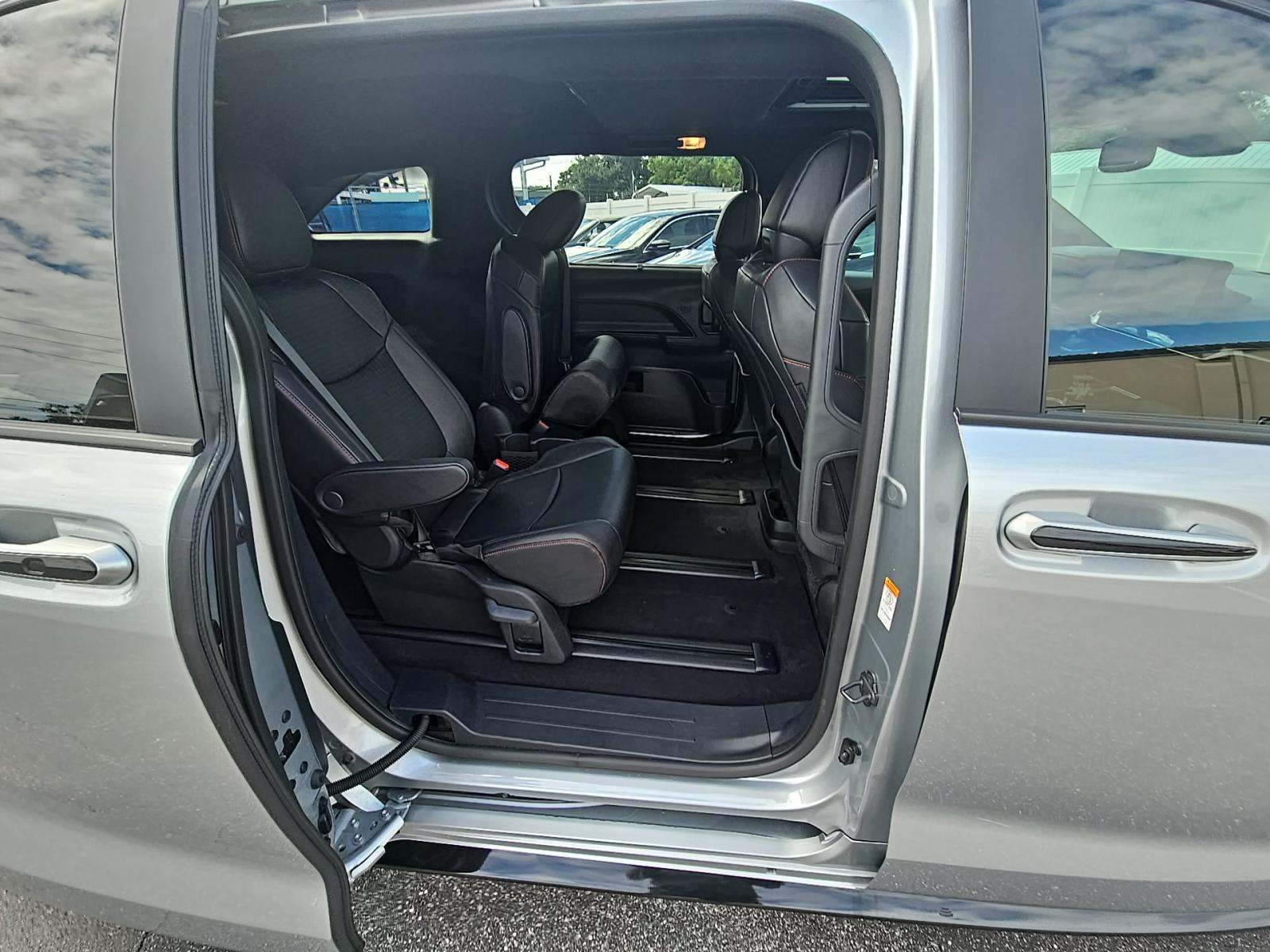 2025 Toyota Sienna XSE AWD