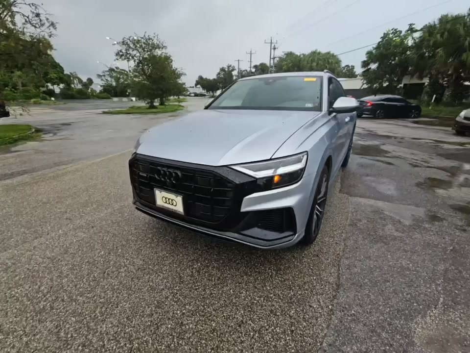 2022 Audi Q8 Premium Plus