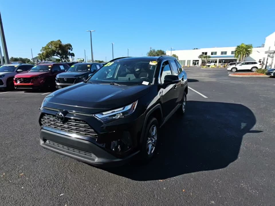 2023 Toyota RAV4 XLE FWD