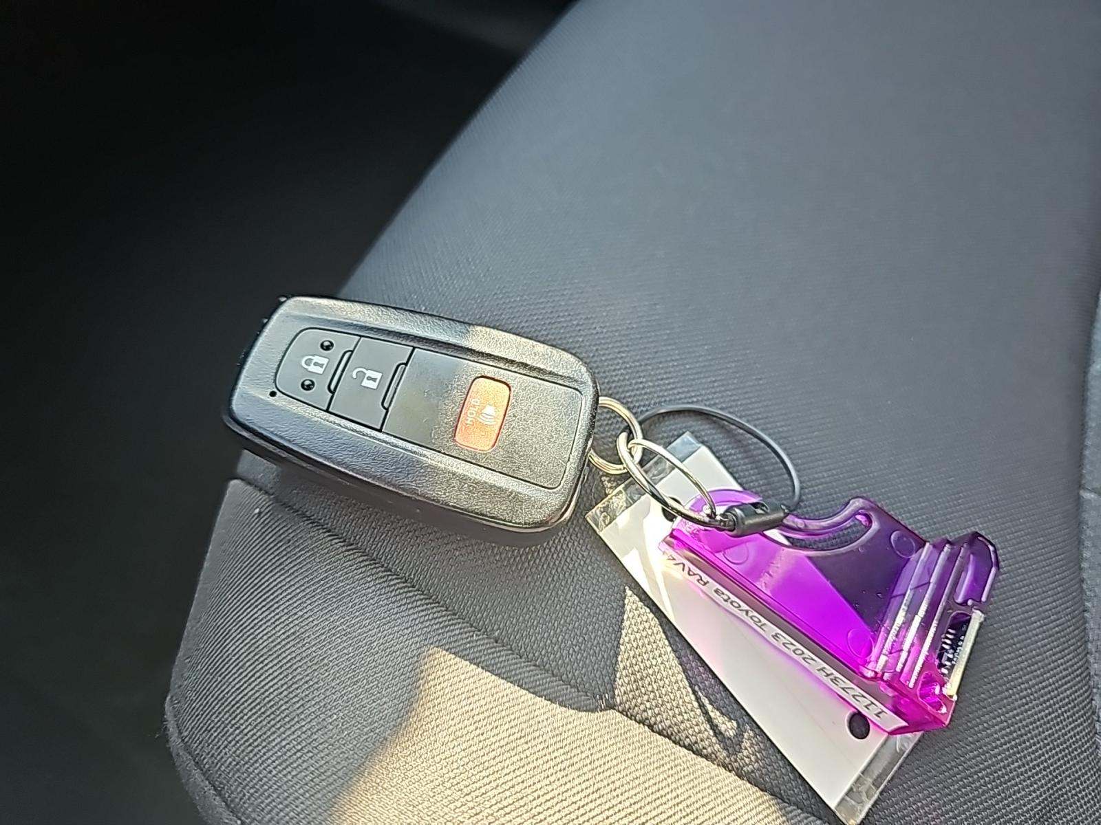 2023 Toyota RAV4 XLE FWD