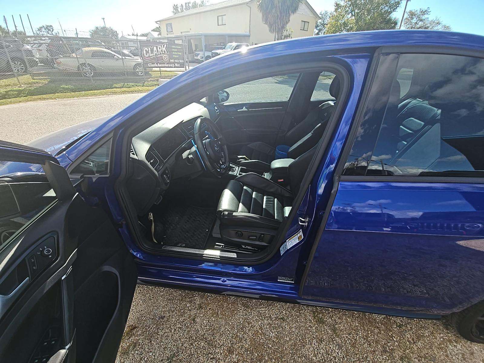 2019 Volkswagen Golf R 2.0T AWD