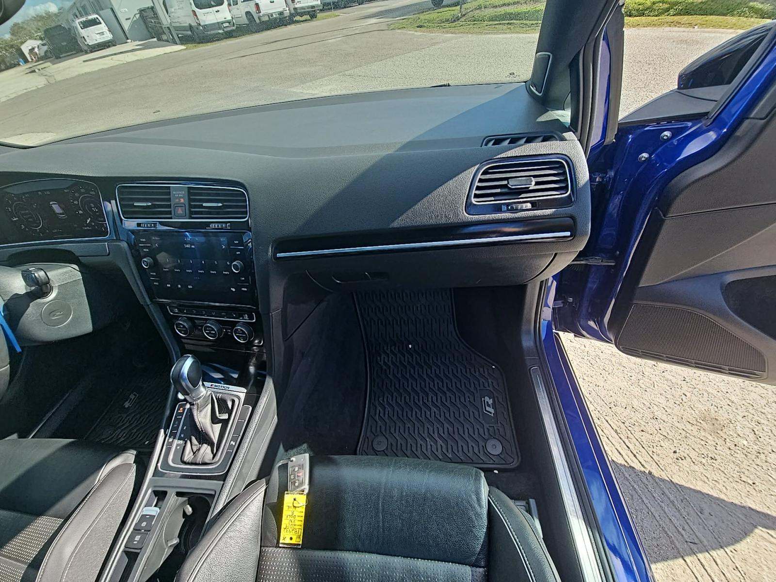 2019 Volkswagen Golf R 2.0T AWD