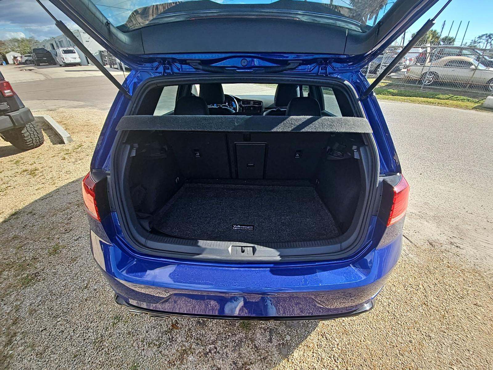 2019 Volkswagen Golf R 2.0T AWD