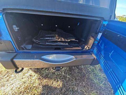 JEEP UNLIMITED SPORT FREEDOM EDITION - 10