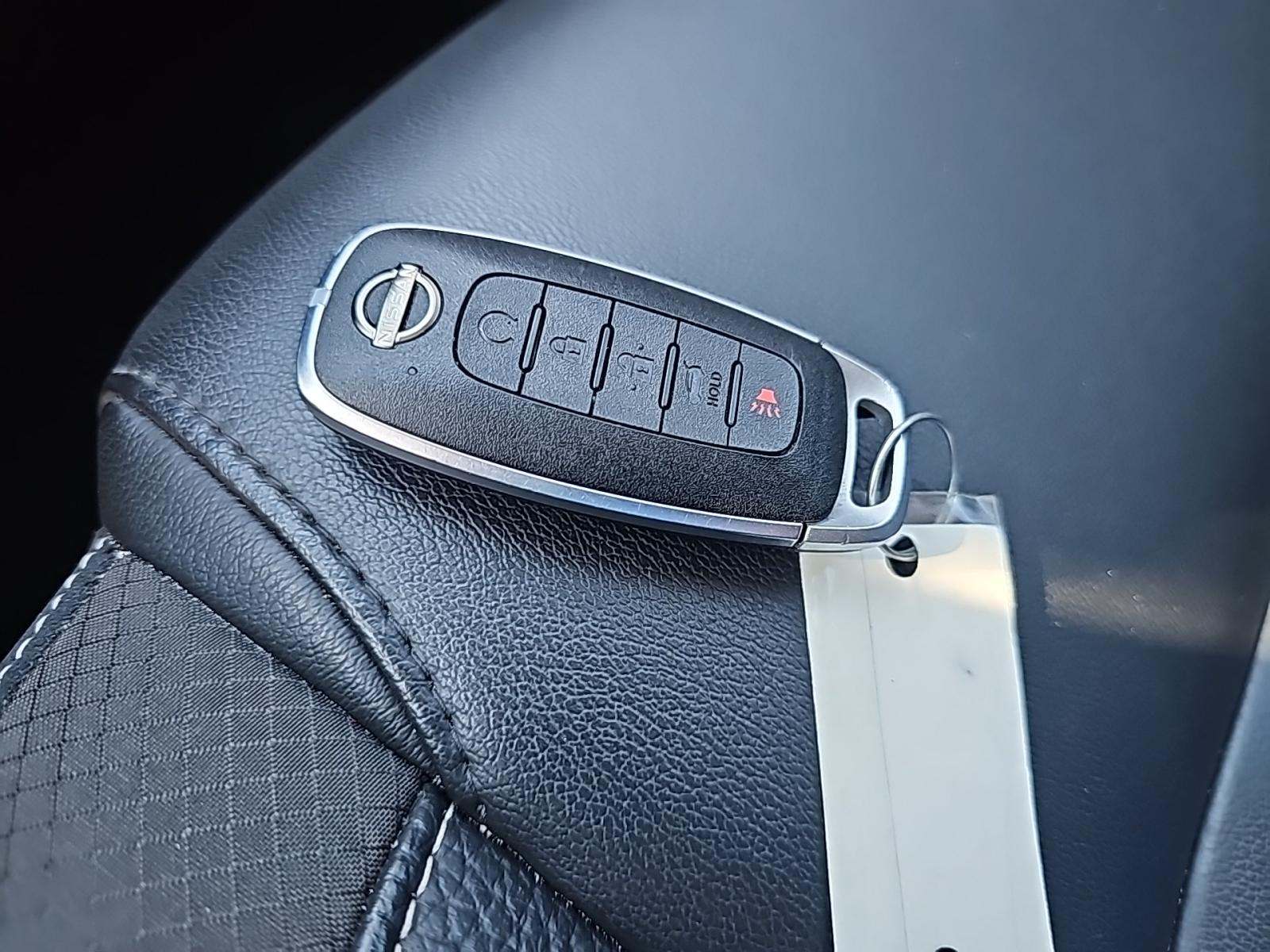 2023 Nissan Pathfinder SL FWD