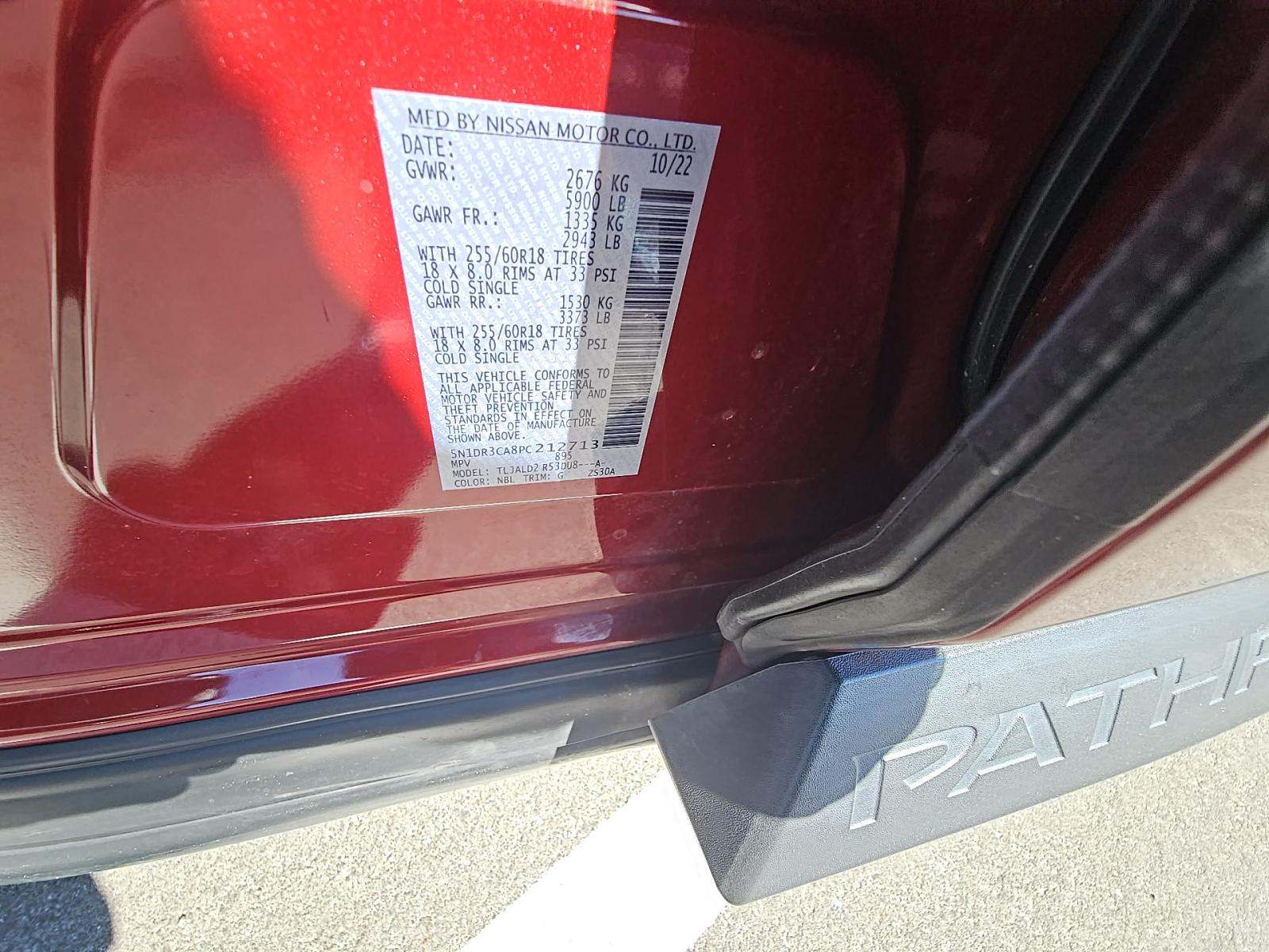 2023 Nissan Pathfinder SL FWD