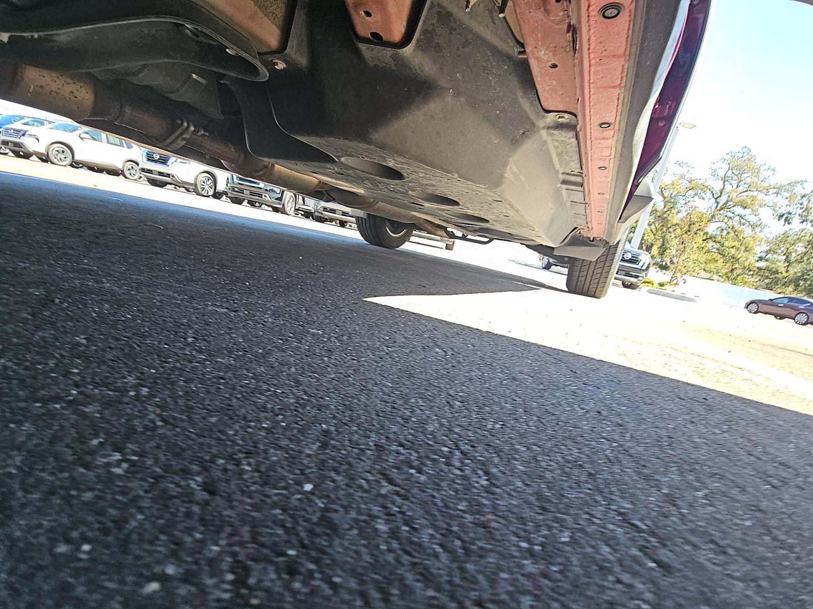 2023 Nissan Pathfinder SL FWD