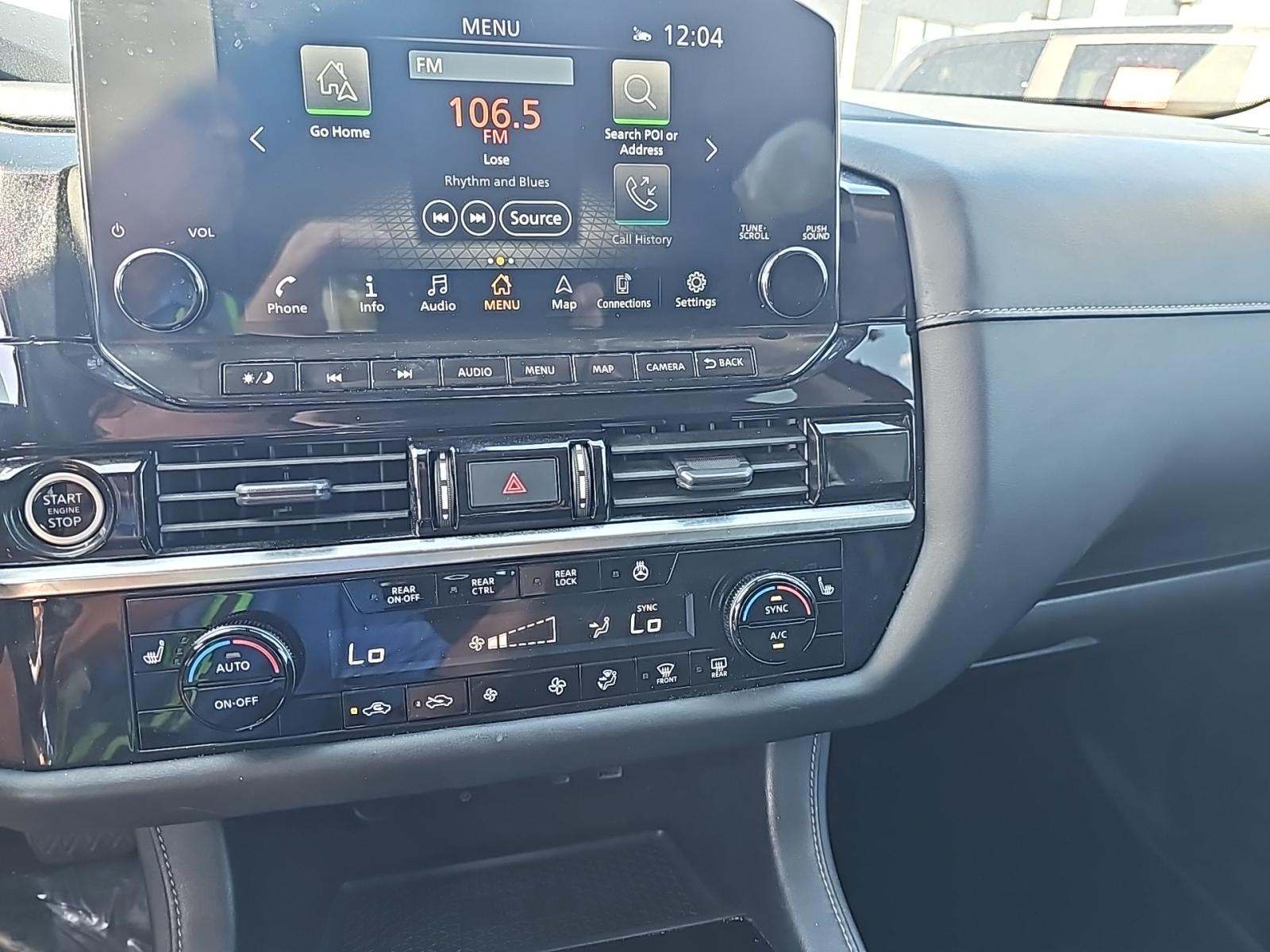 2023 Nissan Pathfinder SL FWD