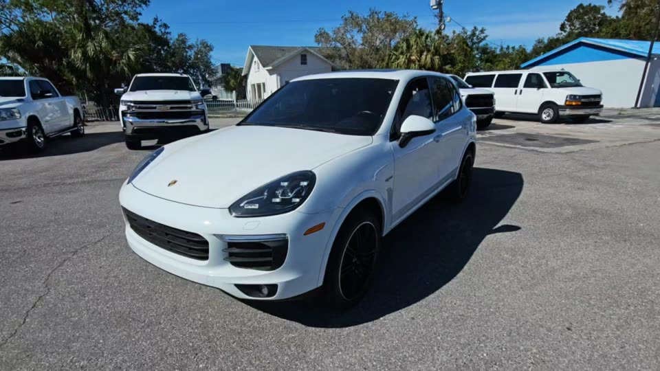 2017 Porsche Cayenne E-Hybrid S Platinum Edition