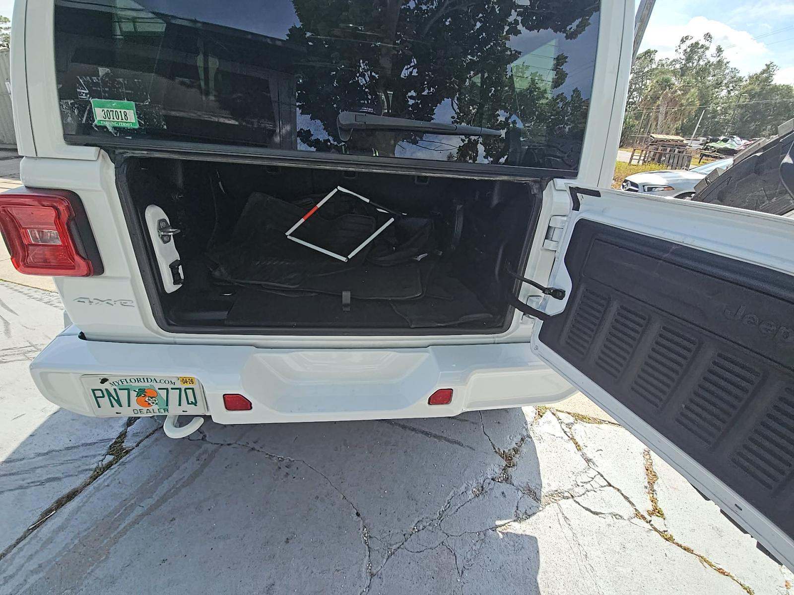 2022 Jeep Wrangler Unlimited 4xe Sahara AWD