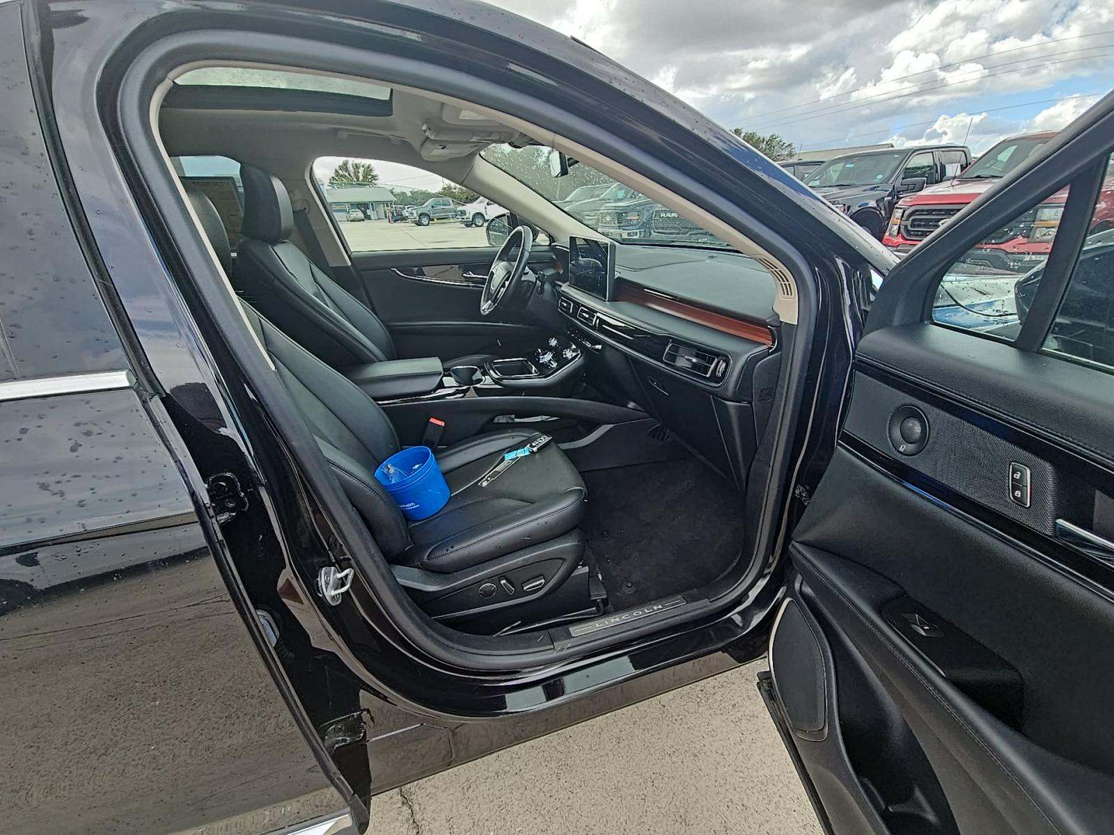 2022 Lincoln Nautilus Reserve AWD