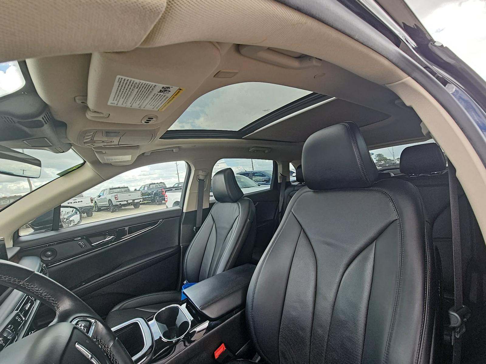 2022 Lincoln Nautilus Reserve AWD