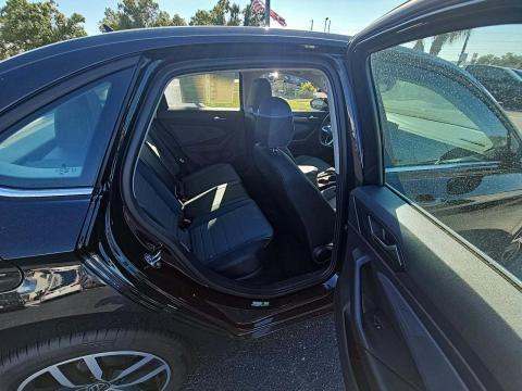 2025 Volkswagen Jetta 1.5T SE FWD