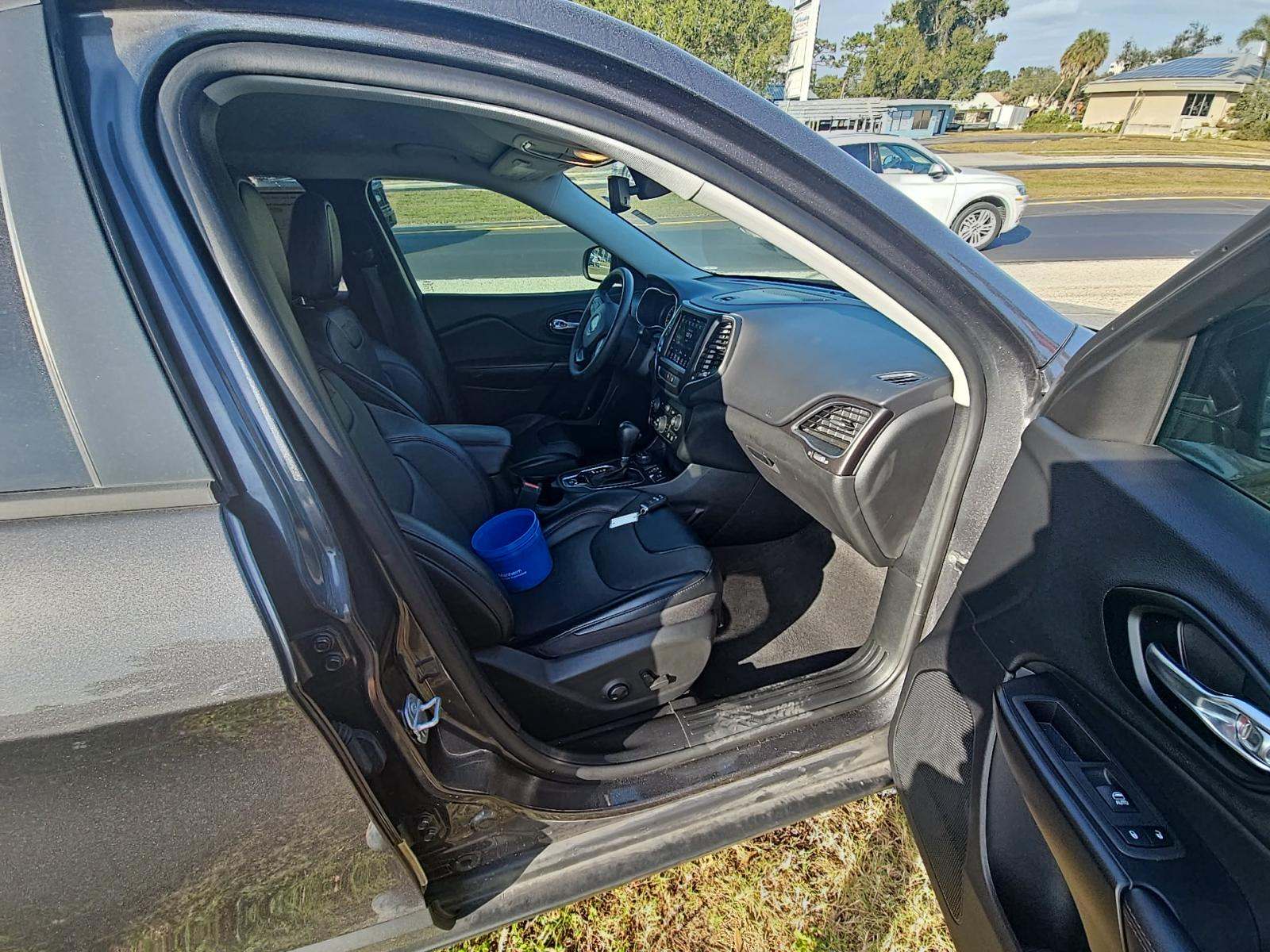 2022 Jeep Cherokee Trailhawk AWD