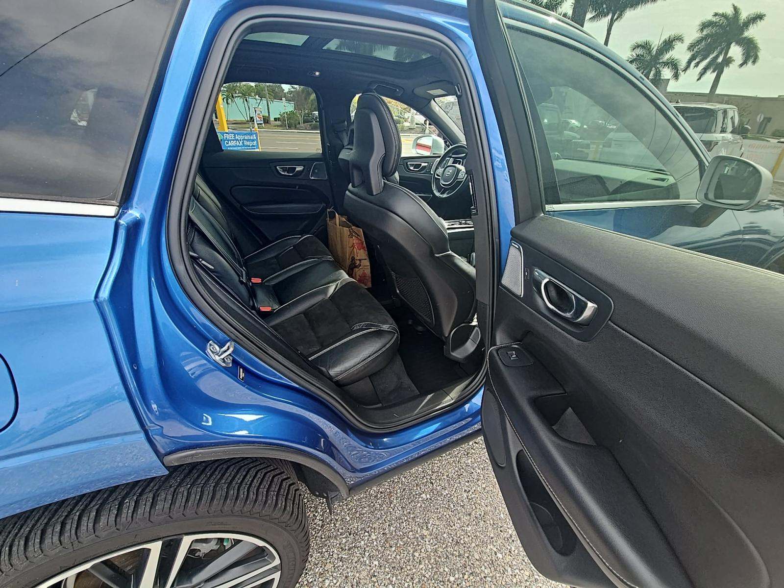 2018 Volvo XC60 T6 R-Design AWD