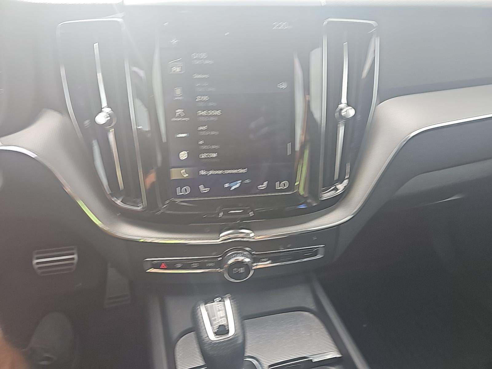 2018 Volvo XC60 T6 R-Design AWD