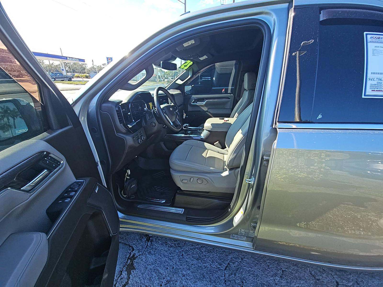 2025 Chevrolet Silverado 1500 LTZ AWD