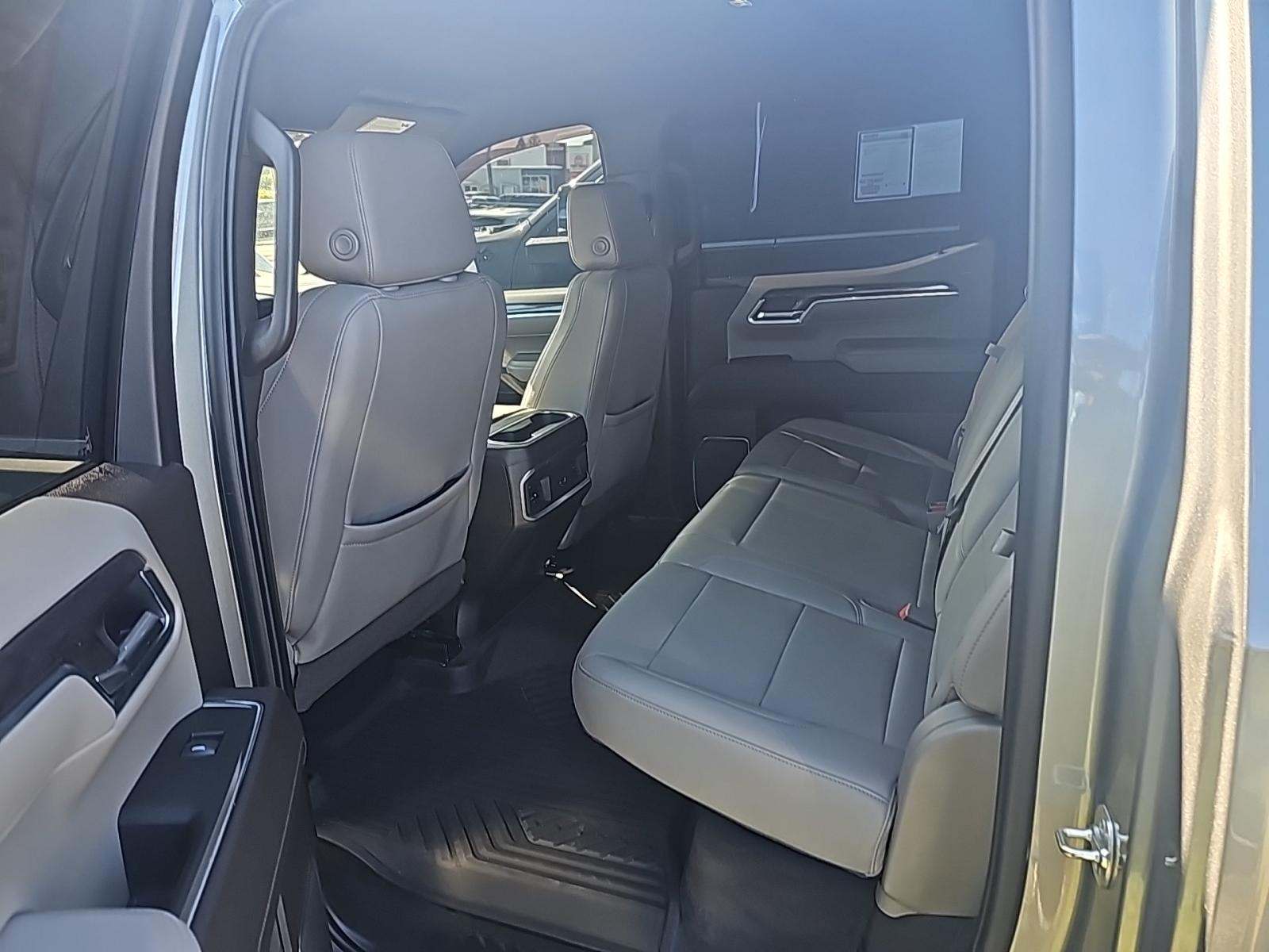 2025 Chevrolet Silverado 1500 LTZ AWD