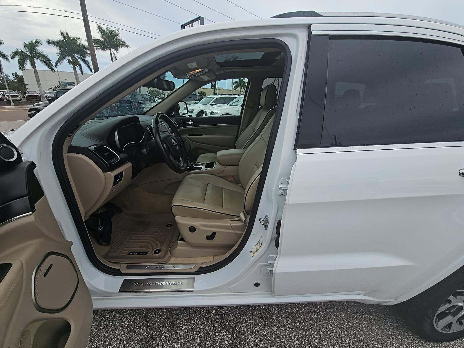 2019 Jeep Grand Cherokee Overland RWD