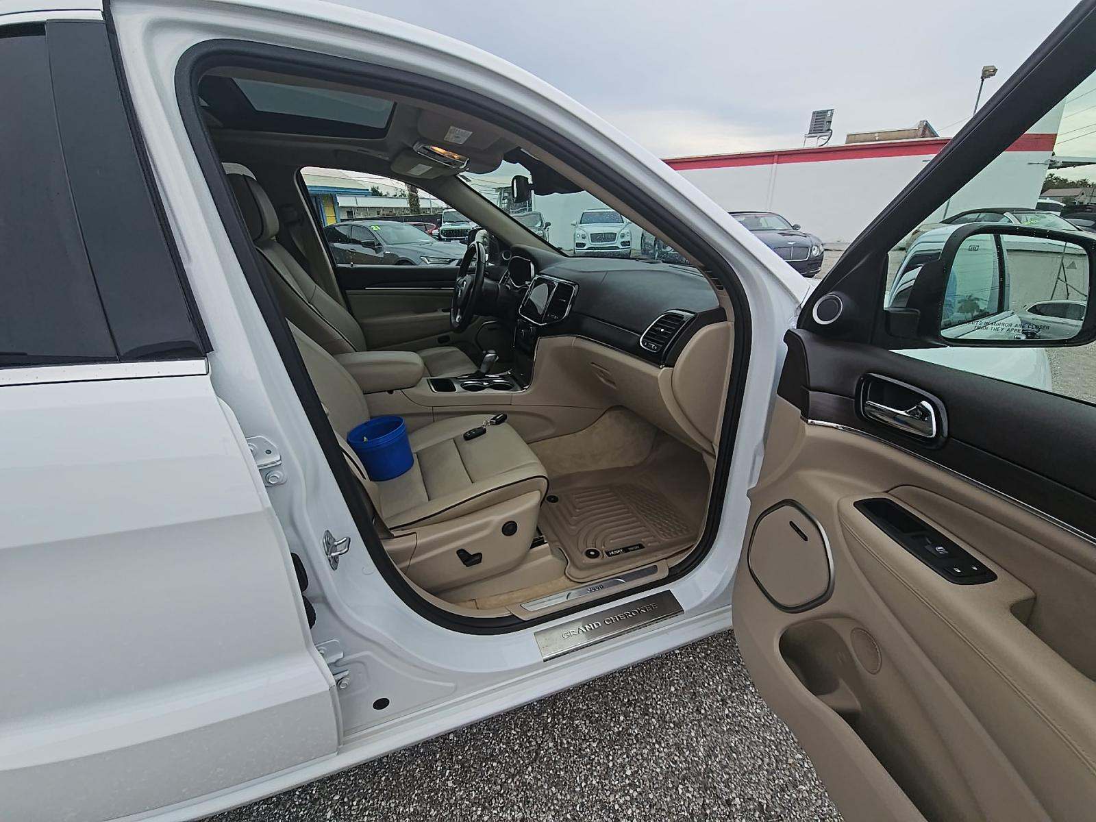 2019 Jeep Grand Cherokee Overland RWD