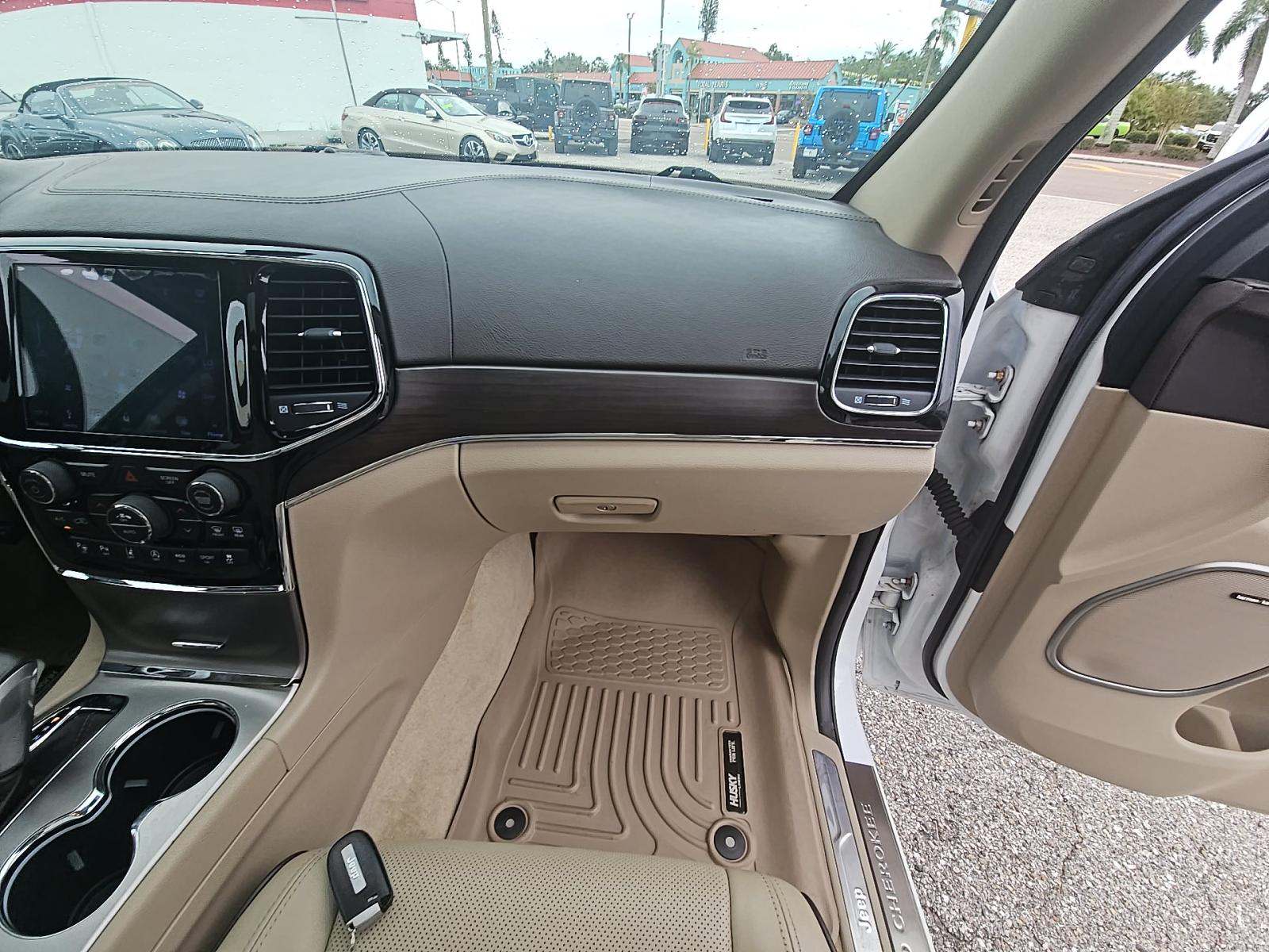 2019 Jeep Grand Cherokee Overland RWD