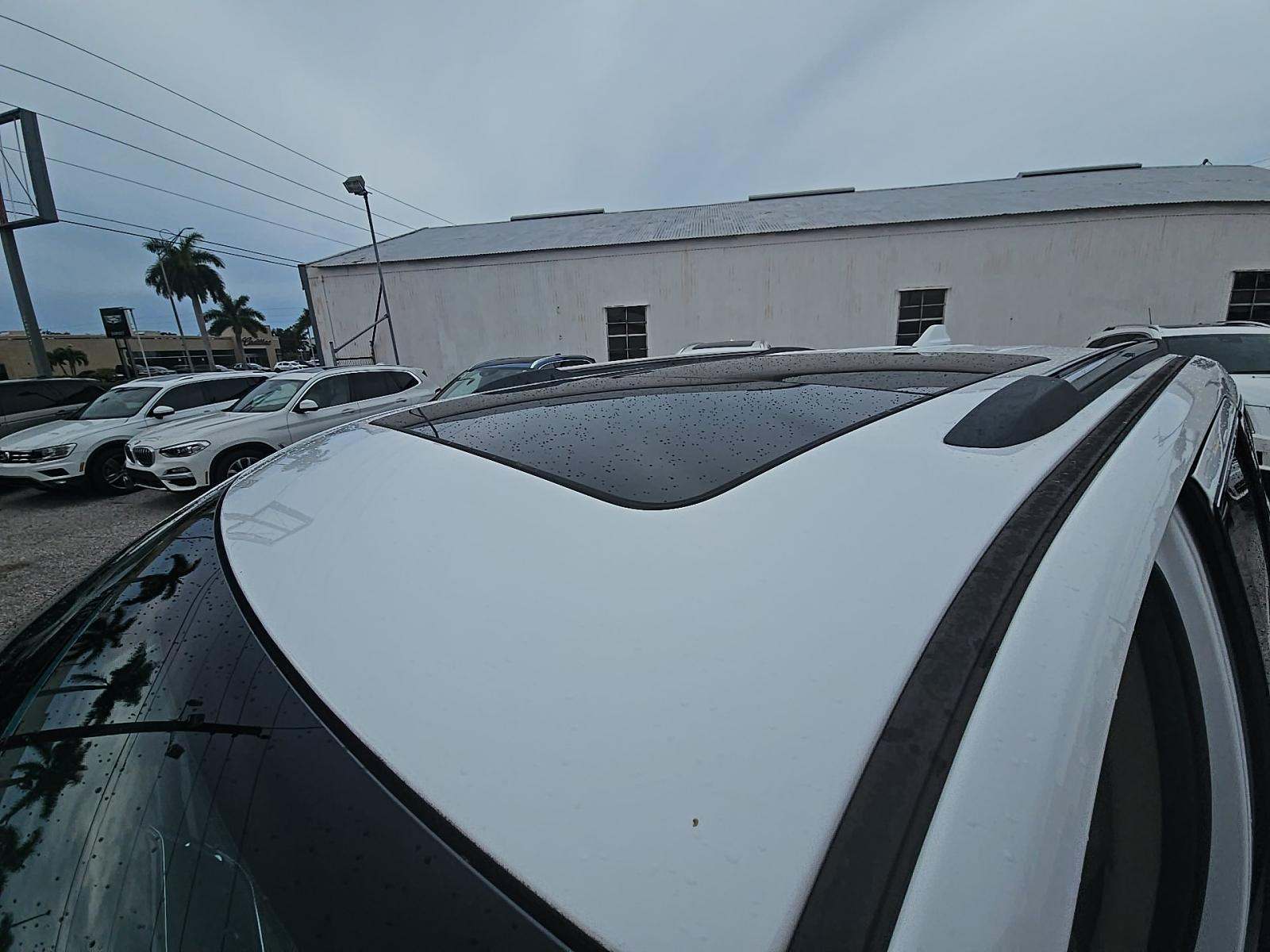 2019 Jeep Grand Cherokee Overland RWD