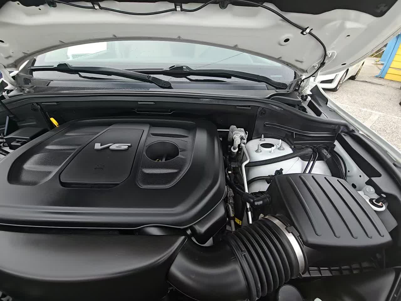 2019 Jeep Grand Cherokee Overland RWD