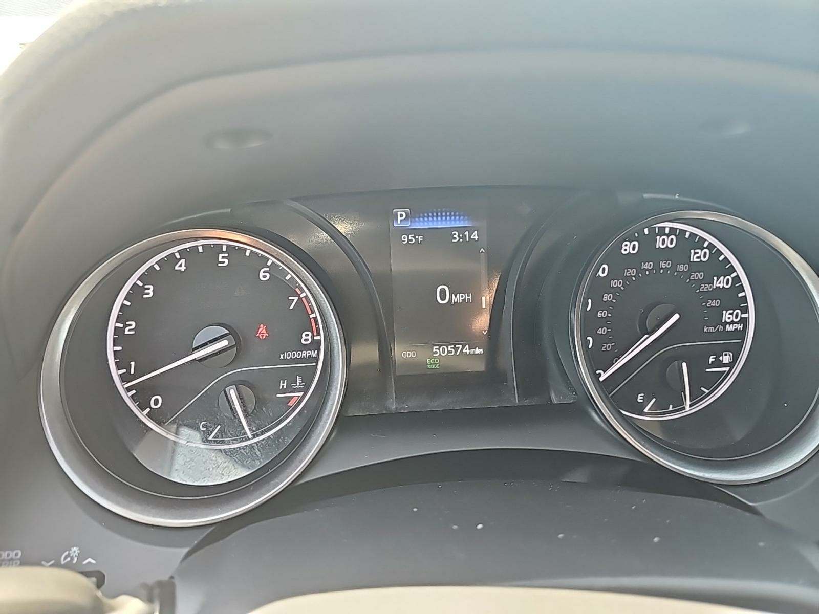 2022 Toyota Camry SE FWD