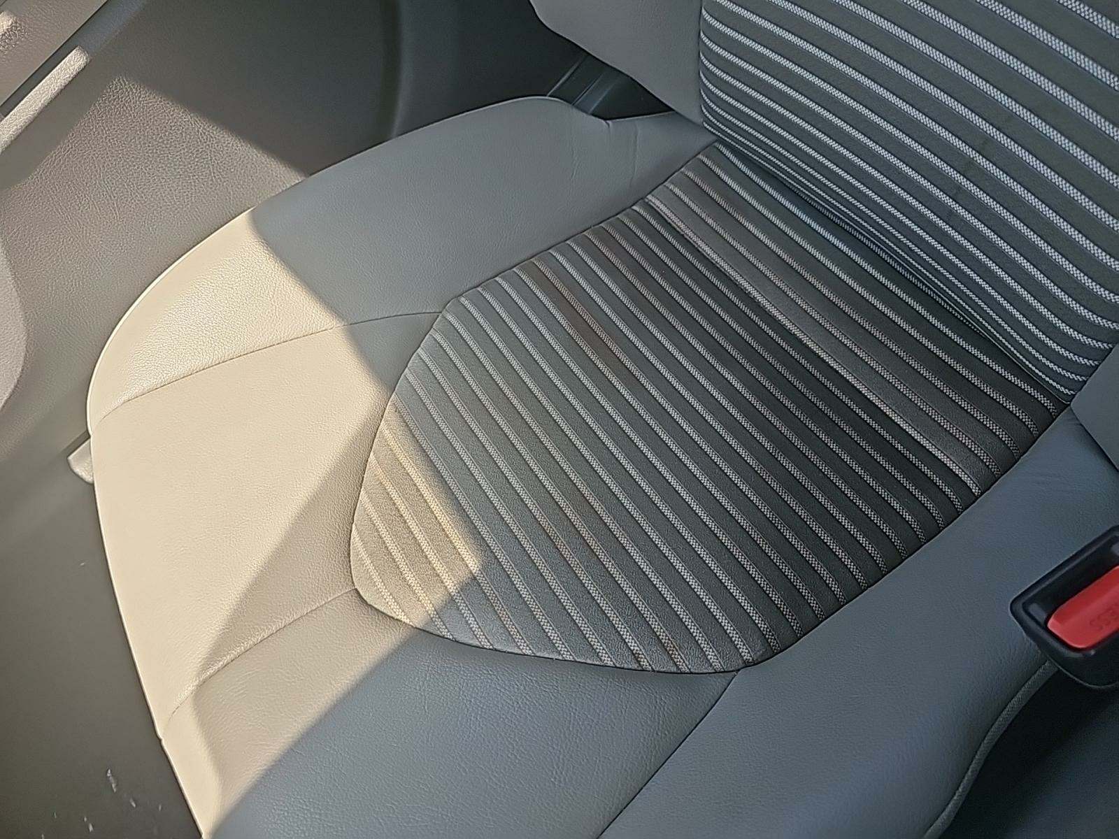 2022 Toyota Camry SE FWD