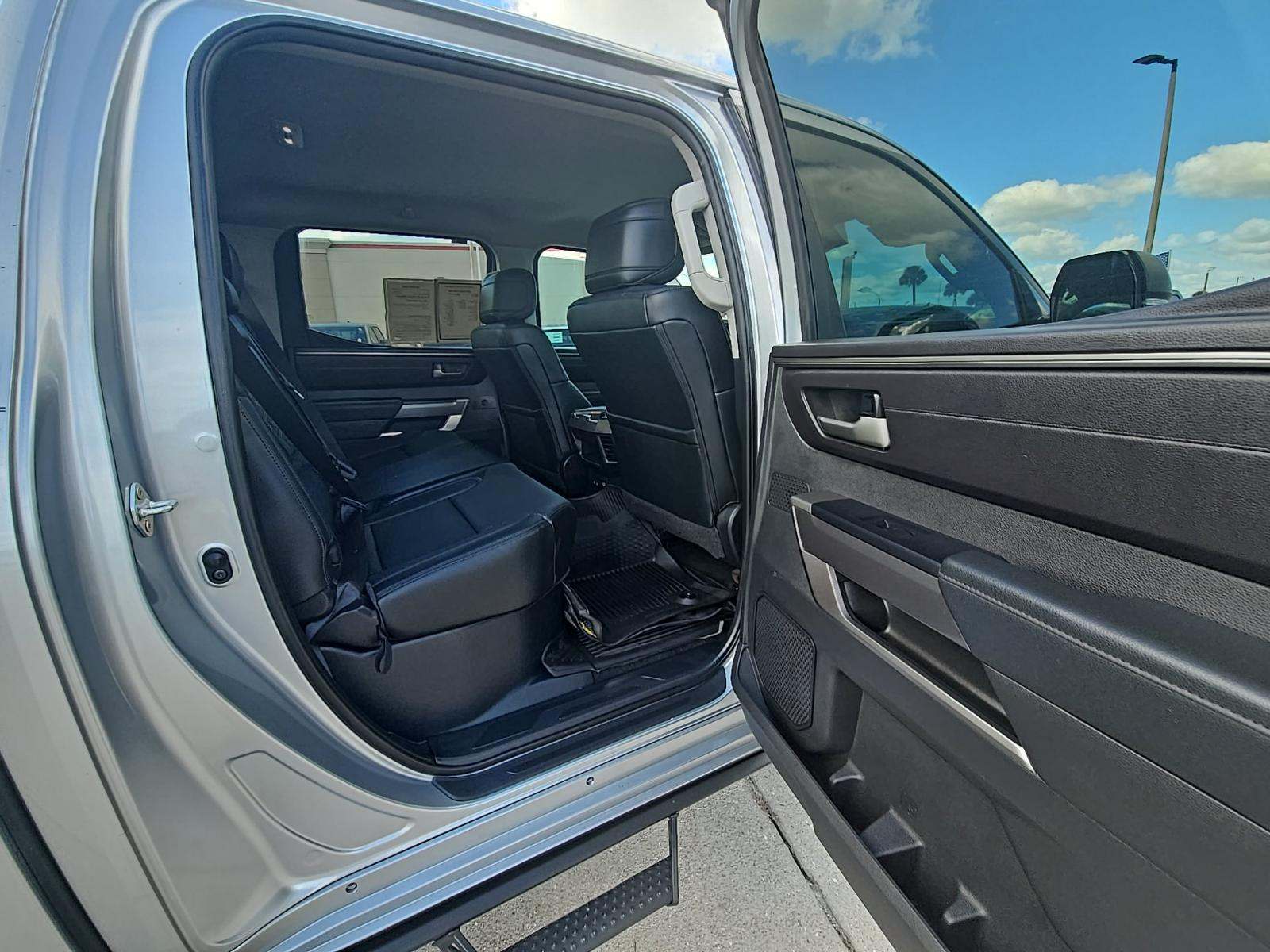 2024 Toyota Tundra SR5 AWD