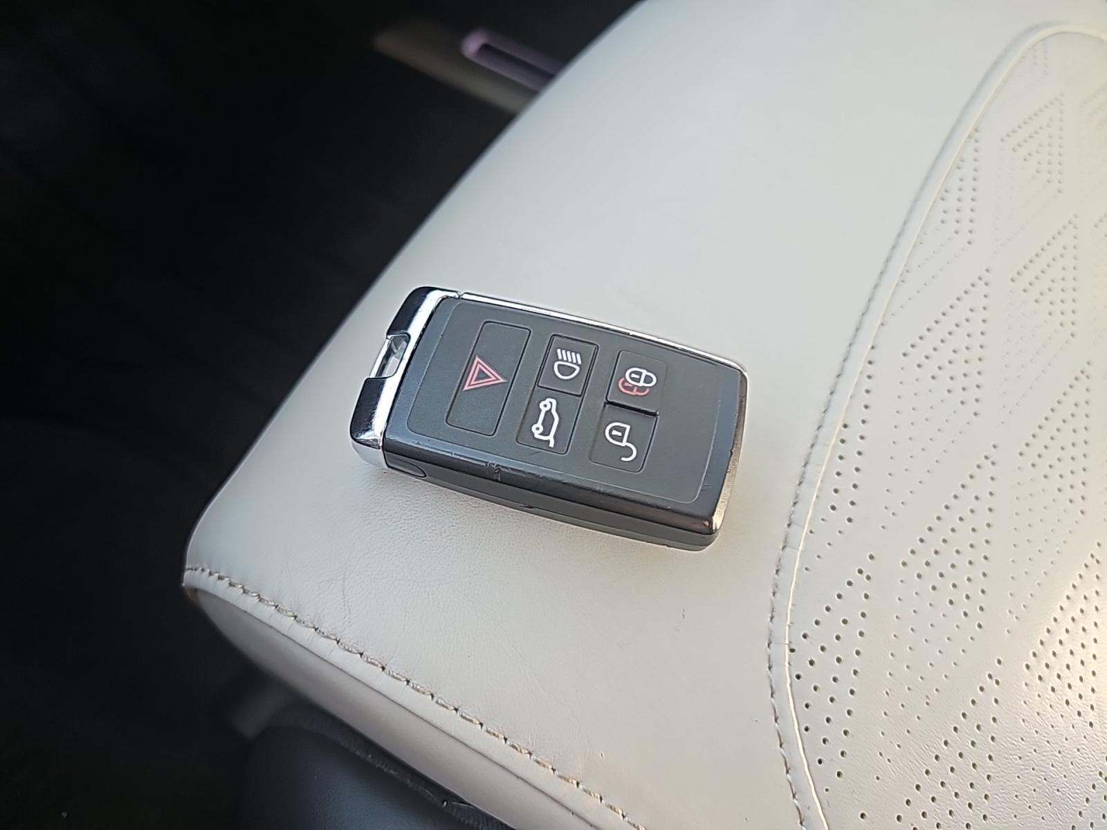 2022 Land Rover Range Rover Sport SVR AWD