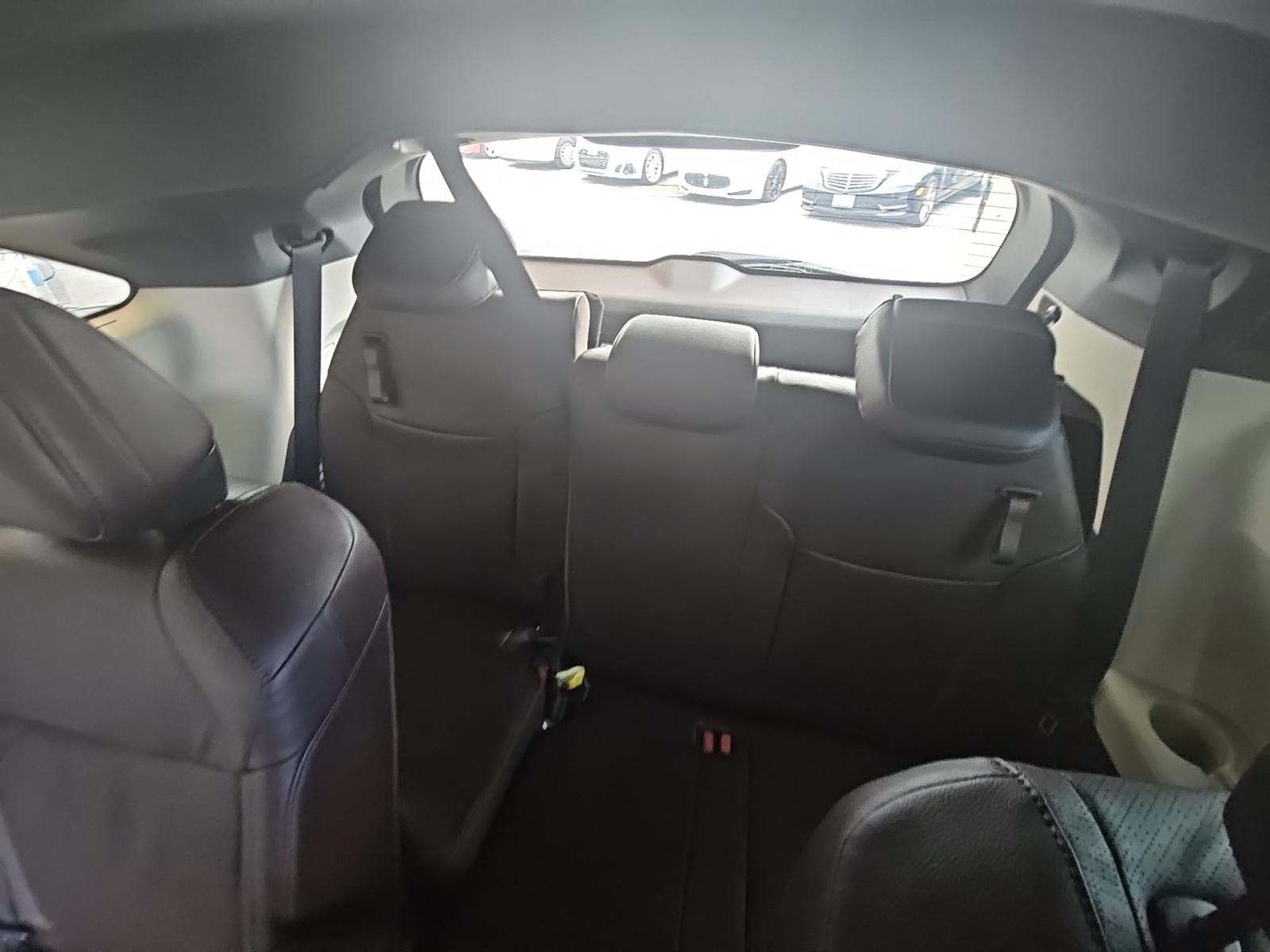 2024 Toyota Sienna Platinum FWD