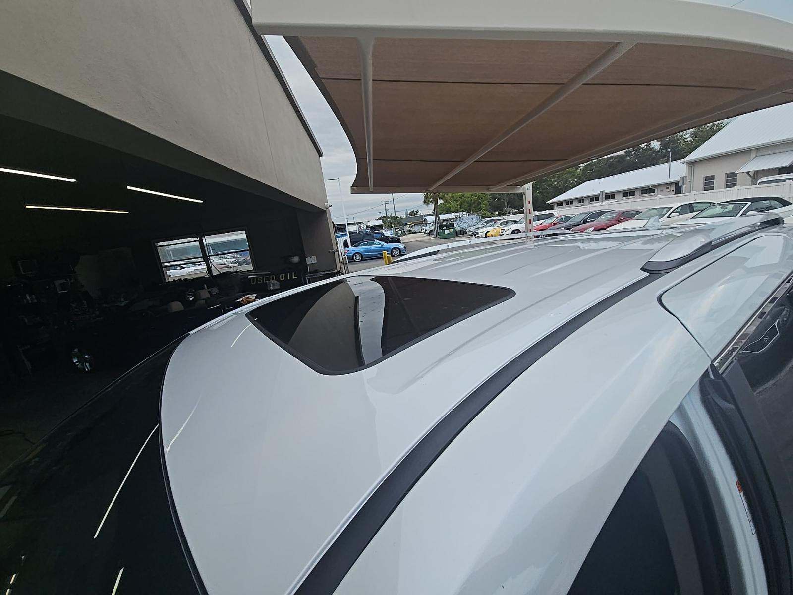 2024 Toyota Sienna Platinum FWD