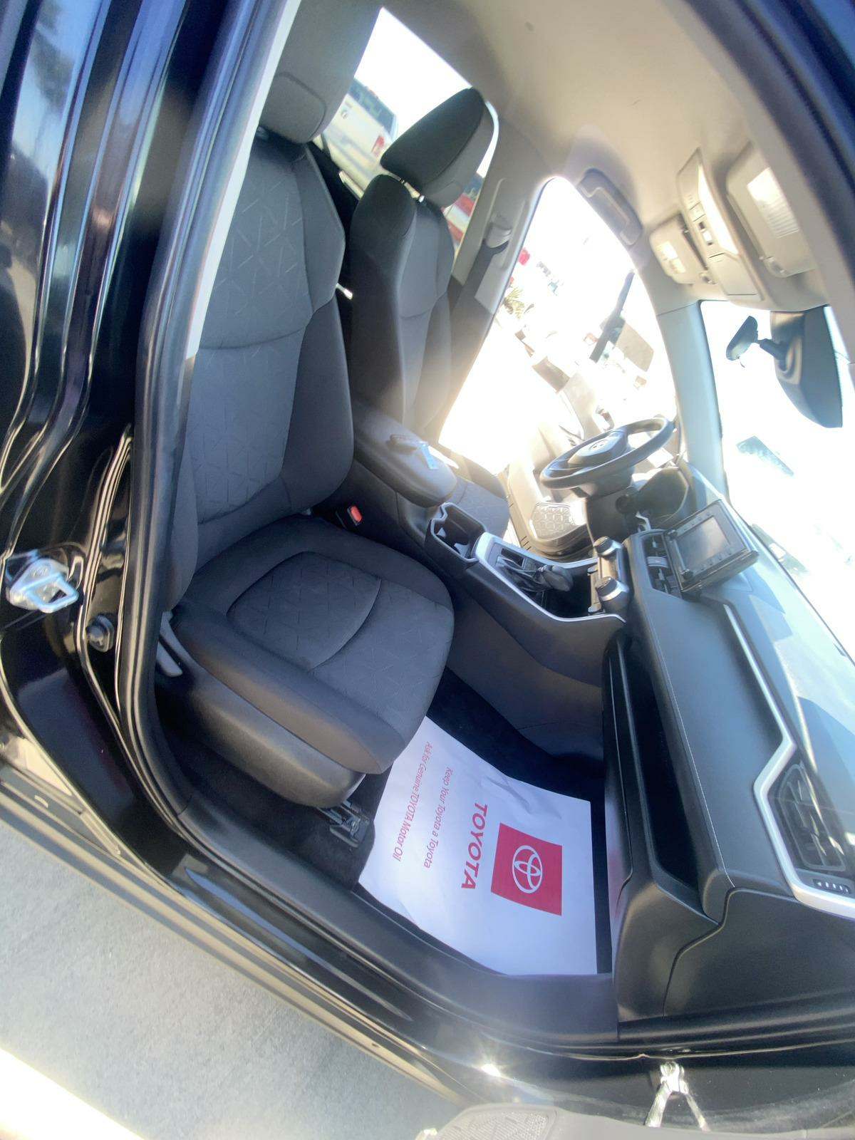 2021 Toyota RAV4 XLE FWD