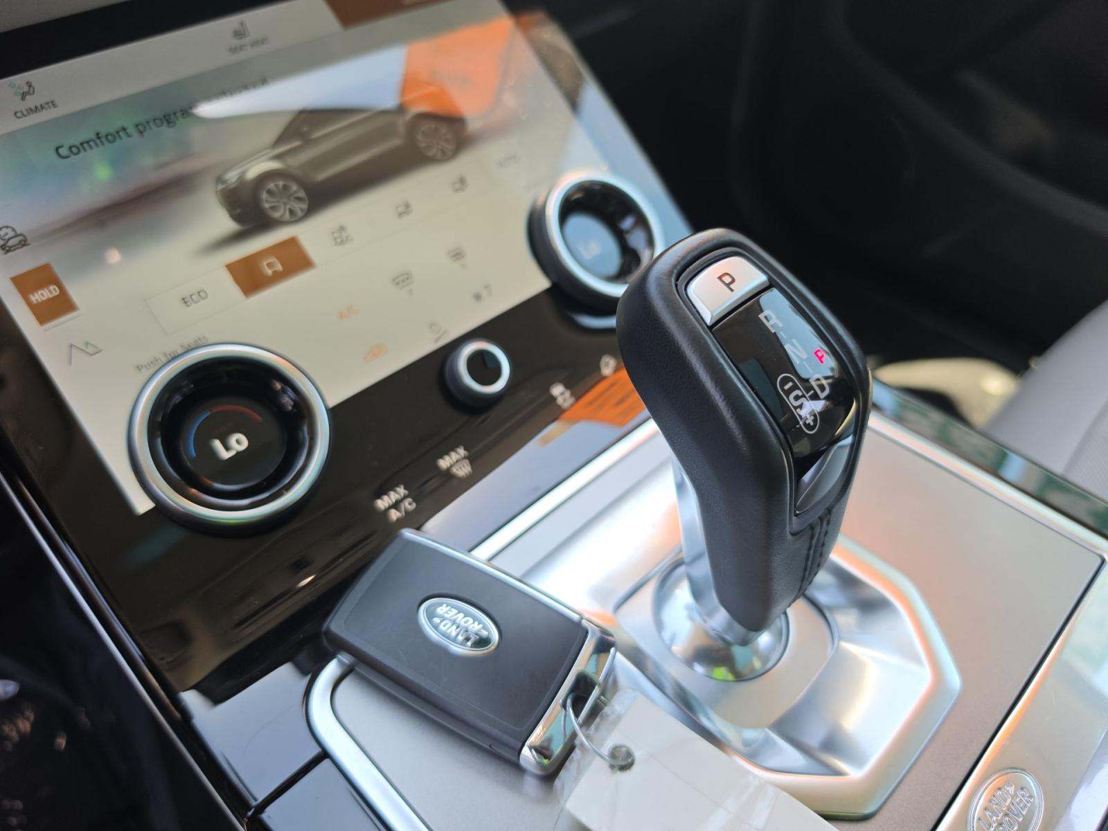 2022 Land Rover Range Rover Evoque SE AWD
