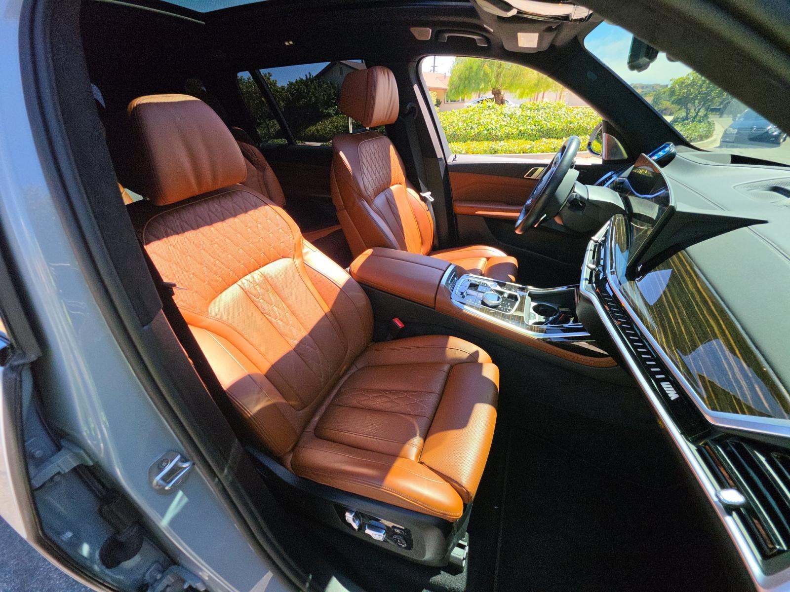 2024 BMW X7 M60i AWD