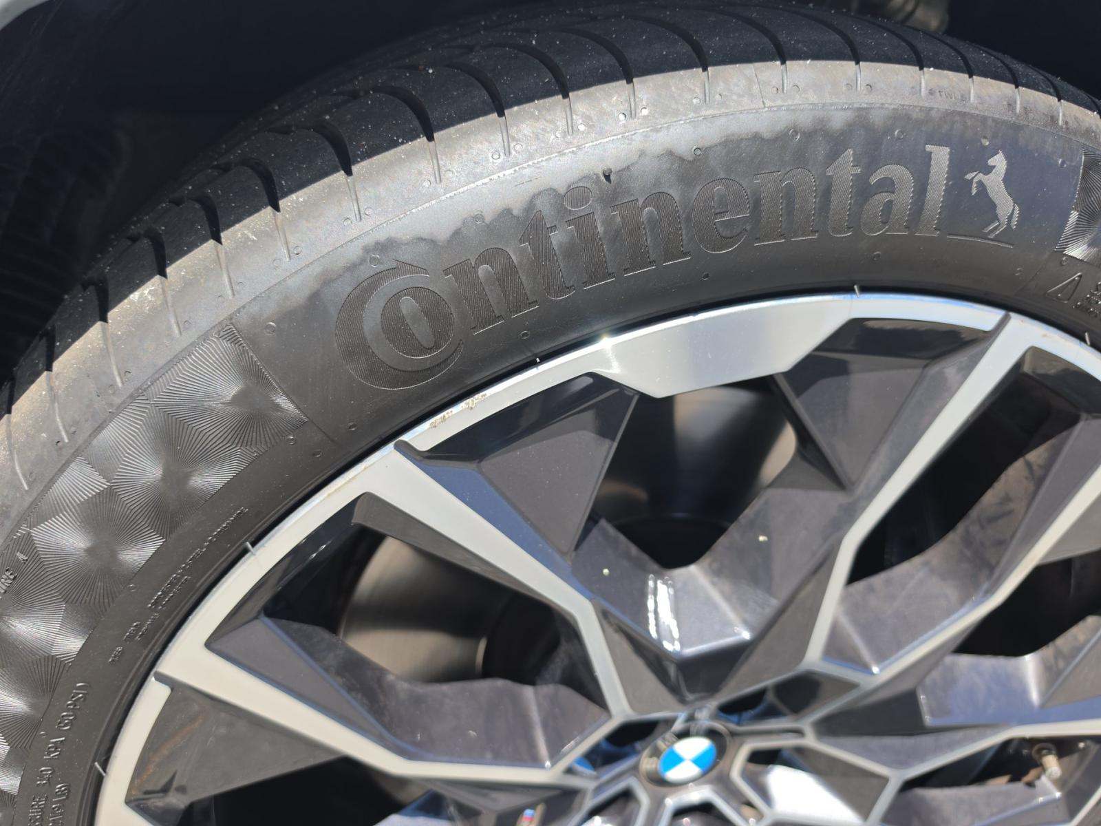 2024 BMW X7 M60i AWD
