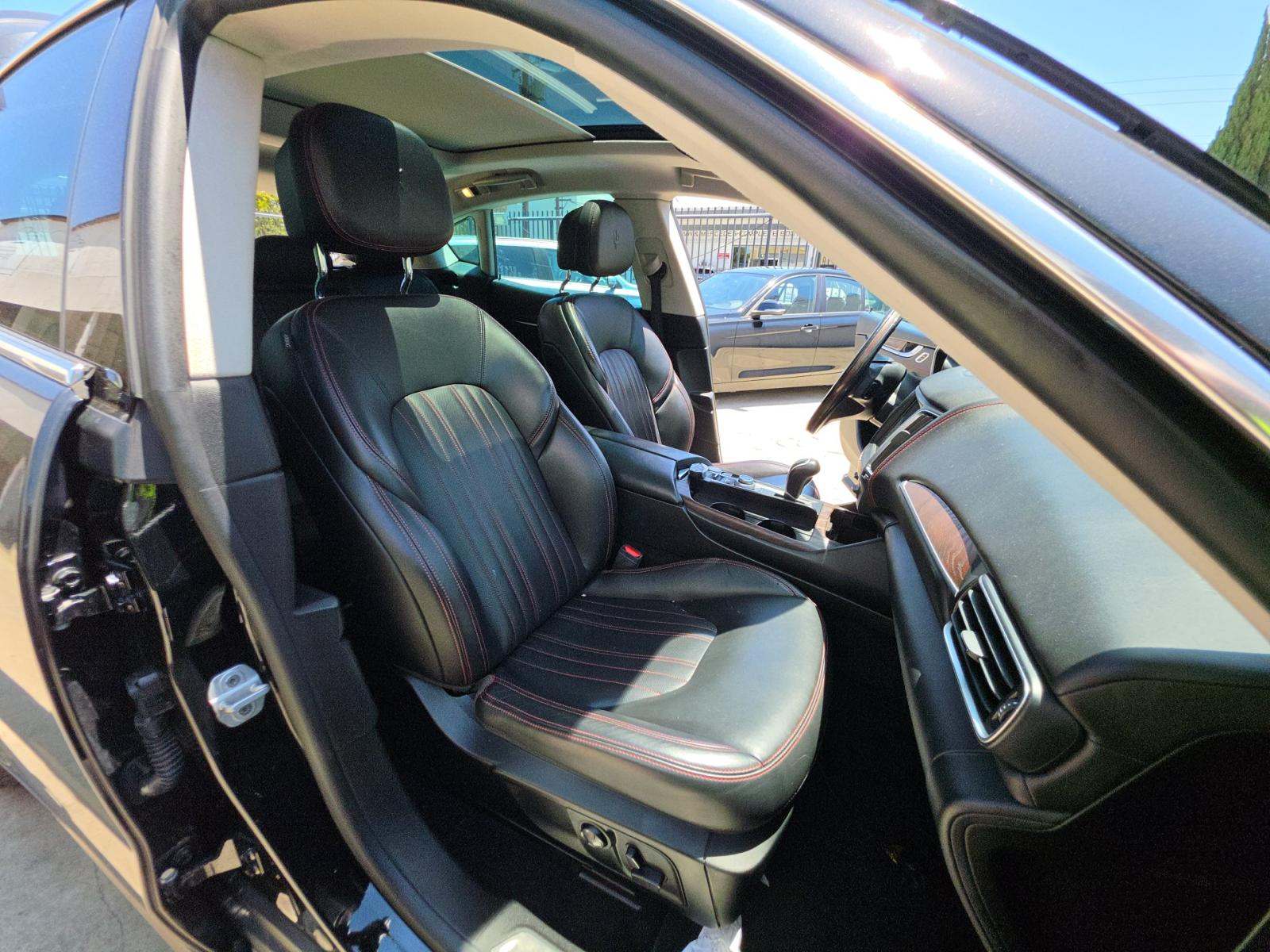 2017 Maserati Levante Base AWD